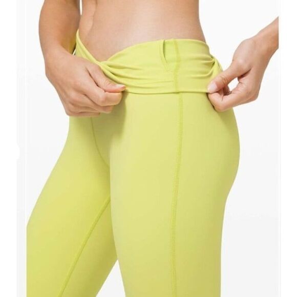 Lululemon Wunder Under High-Rise Tight 28" Full-On Luxtreme in Lemon Vibe Size 6 - Picture 5 of 10